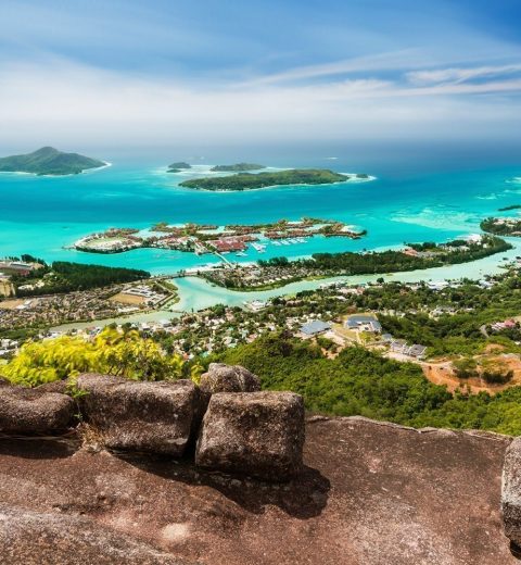 SEYCHELLES TRAVEL GUIDE